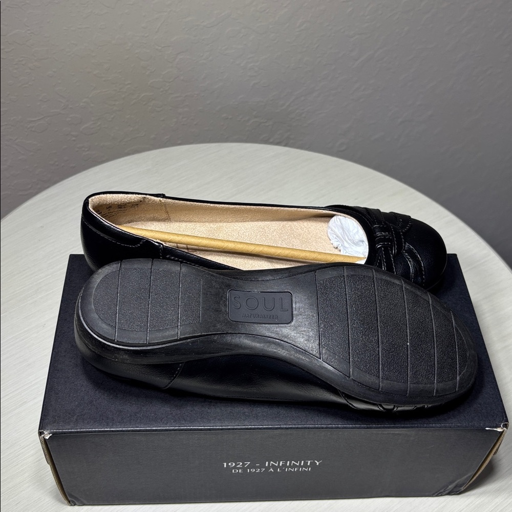 SOUL Naturalizer Gift black Faux leather ballet flat. NWT(NIB) Size6.5M US - Picture 8 of 8